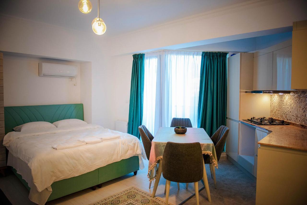 Konak Solid Residence Mamaia Butoaie ママイア エクステリア 写真