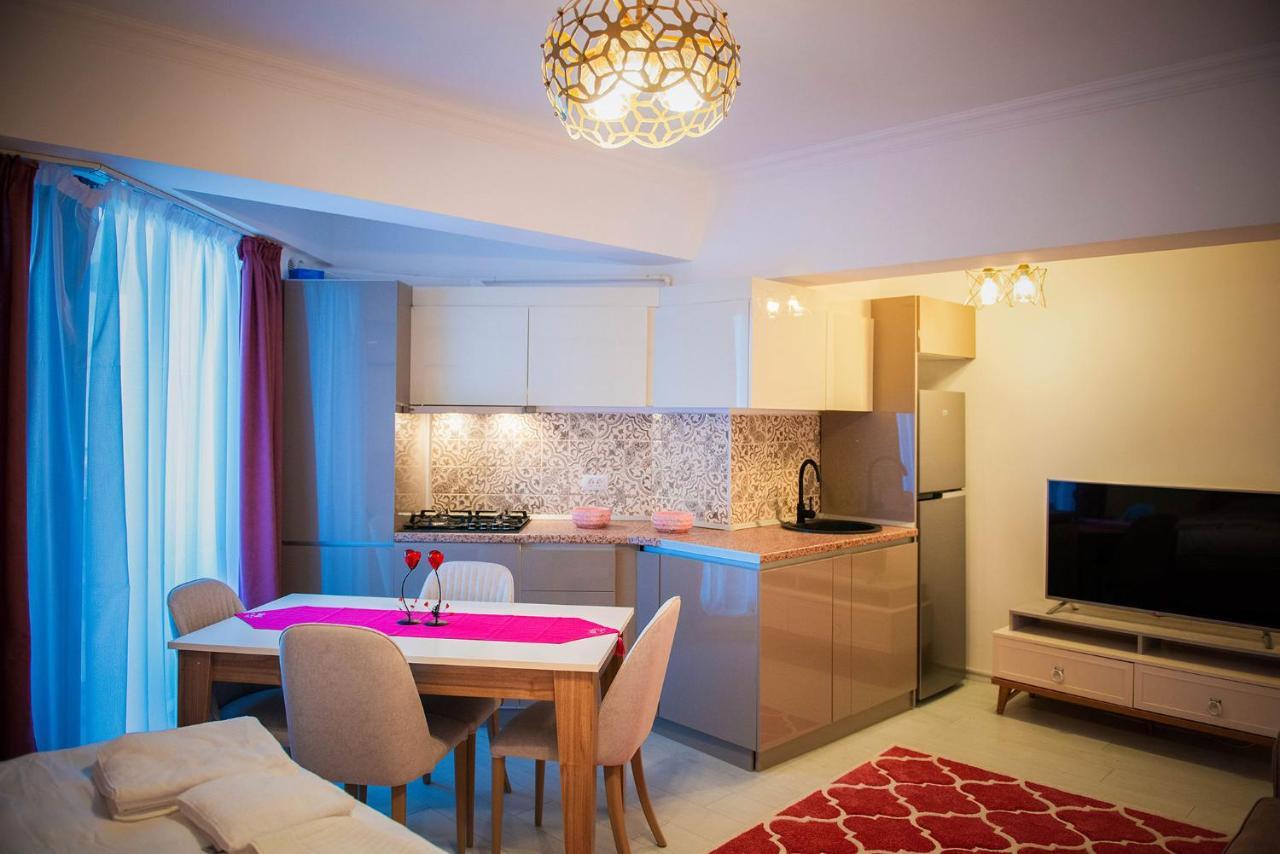 Konak Solid Residence Mamaia Butoaie ママイア エクステリア 写真