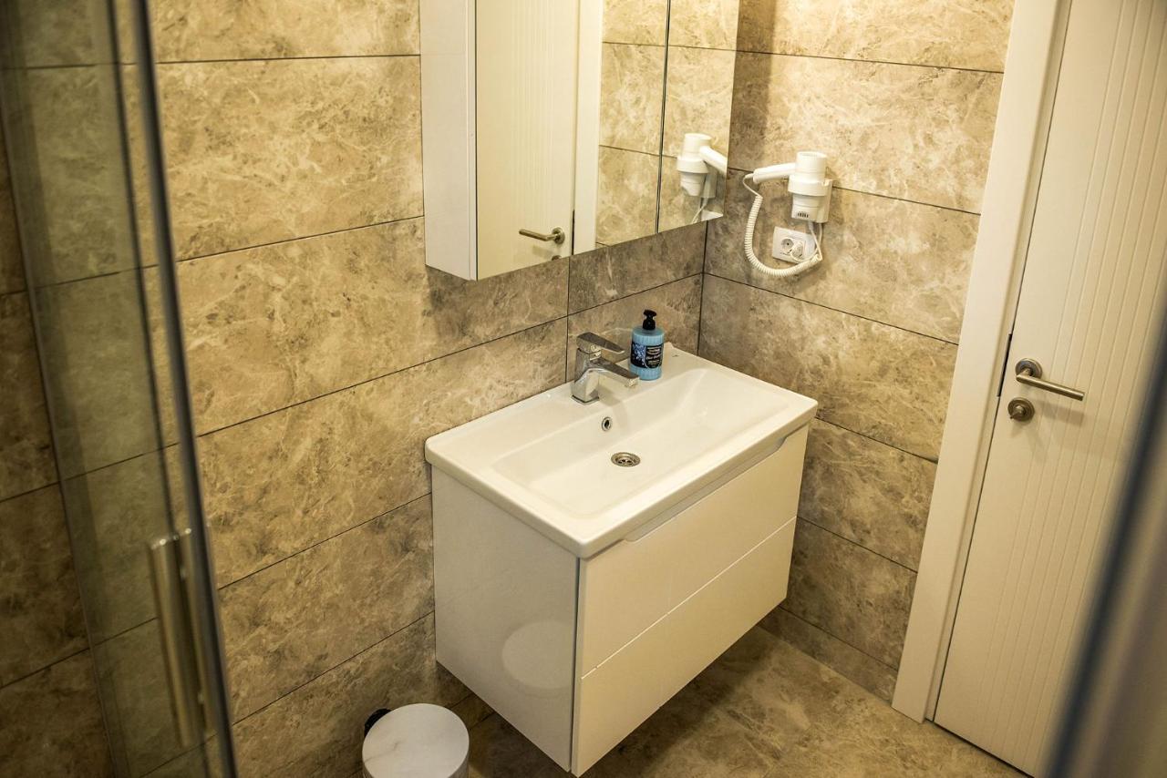 Konak Solid Residence Mamaia Butoaie ママイア エクステリア 写真