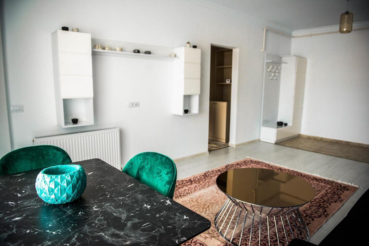 Konak Solid Residence Mamaia Butoaie ママイア エクステリア 写真